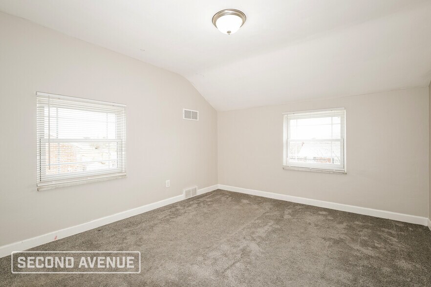 Building Photo - 1254 Edgewood Dr