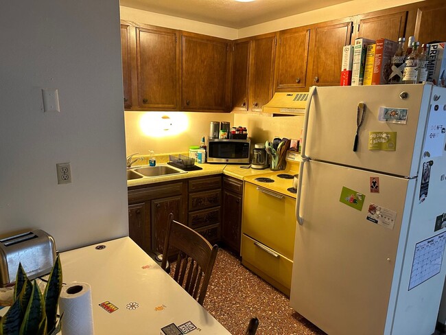 Interior Photo - 643