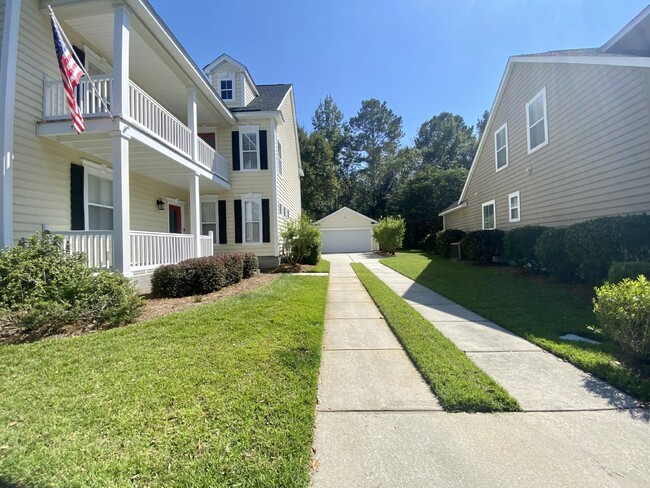 Building Photo - Rent Ready, Four Bedroom Home in Parkside ...