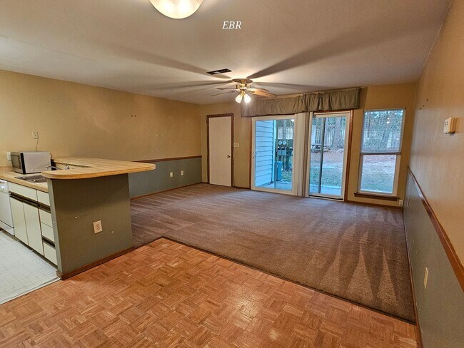 Building Photo - 4466 Little River Inn Ln