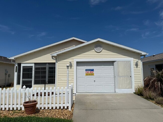 Building Photo - 2829 Burgos Dr