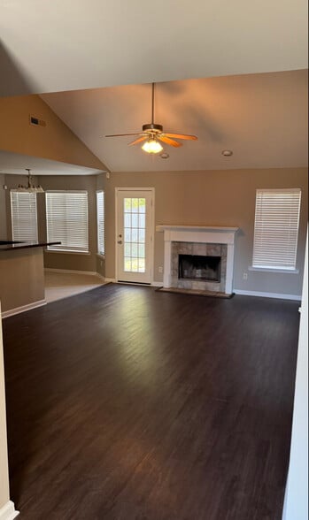 Building Photo - 124 Cove Landing