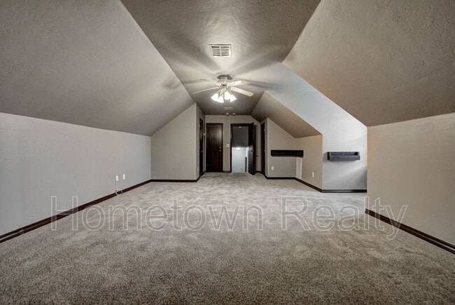 Building Photo - 4214 Topaz Cir