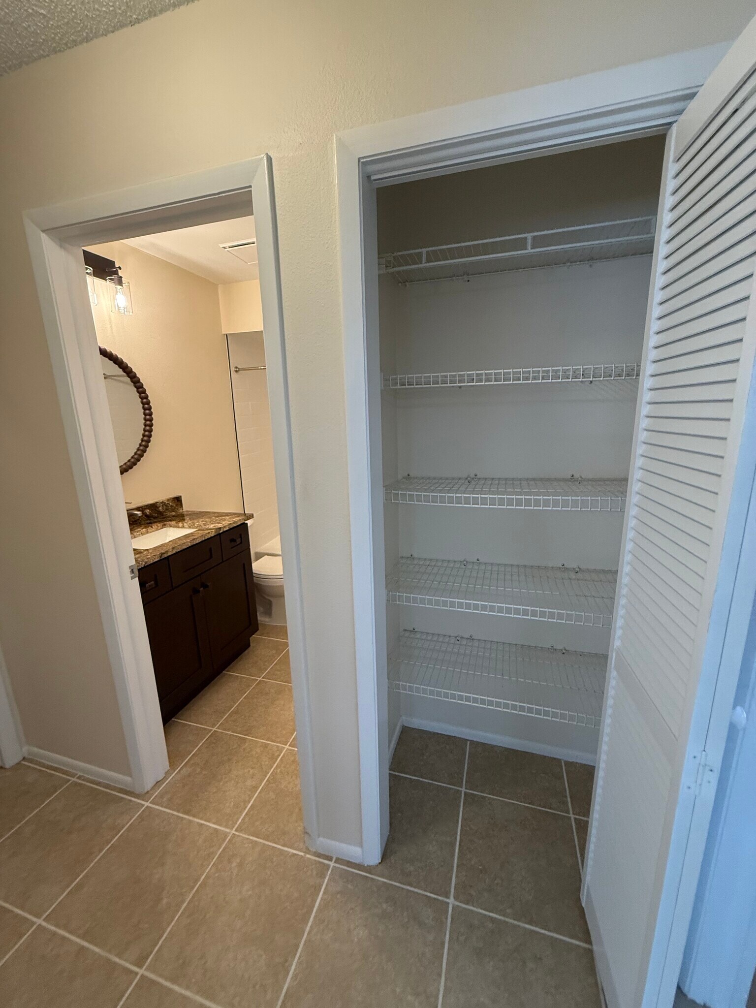 Building Photo - 2120 Corbin Pl