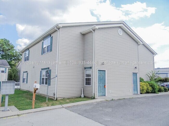 Building Photo - 503 Corey Cir