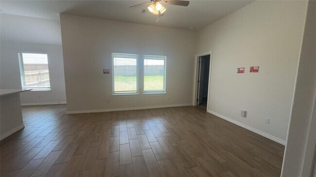 Building Photo - 2216 NW 170th St