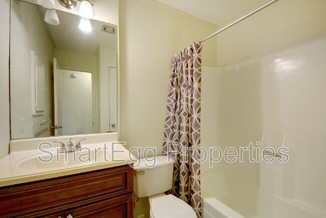 Building Photo - 5601 Palo Blanco Ct
