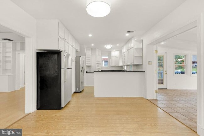 Building Photo - 3717 Legation St NW