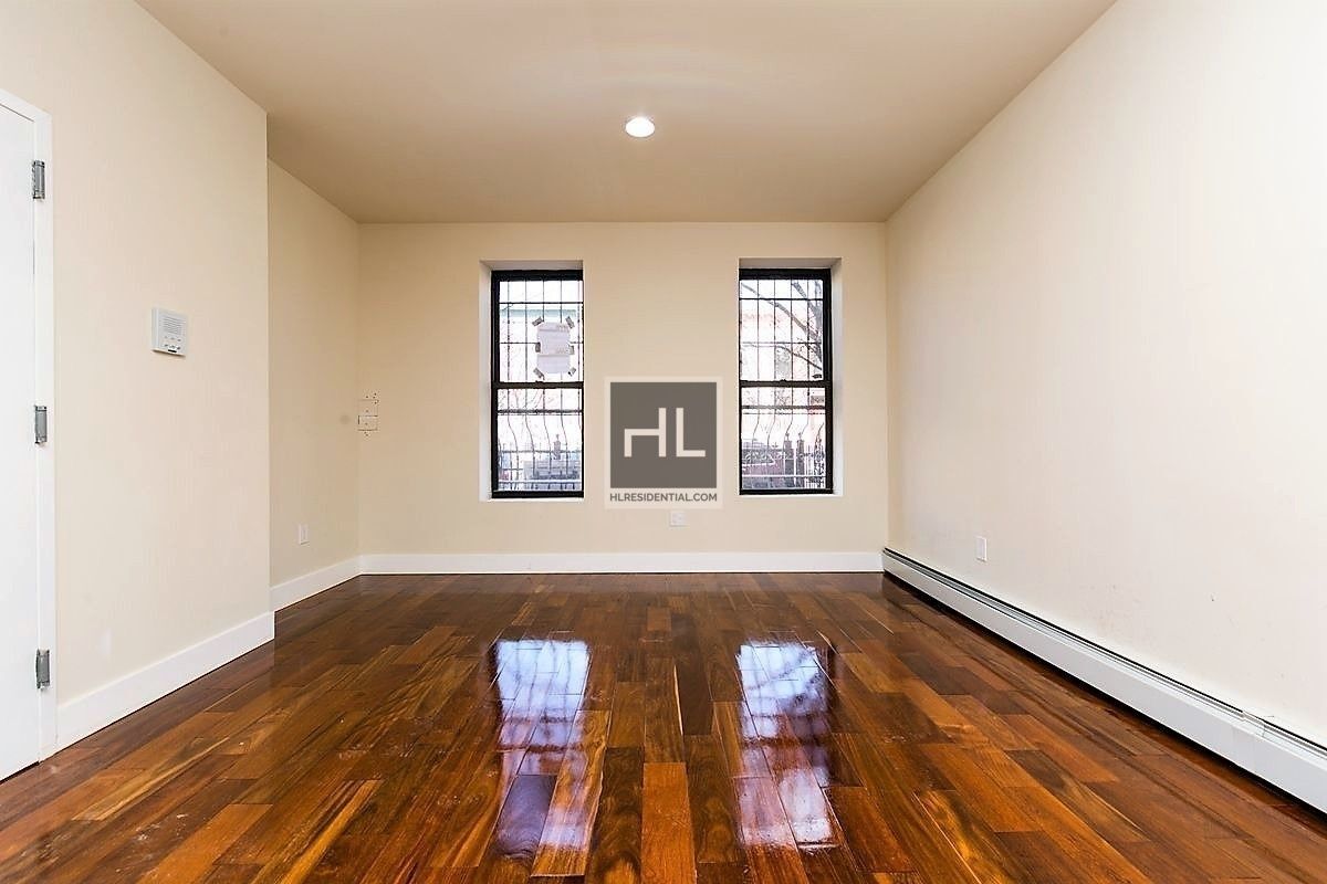 NEWLY RENOVATED COZY 3 BEDROOMS - Newly Renovated Cozy 3 Bedrooms 2 Bathroo Brooklyn Ny Building Photo 