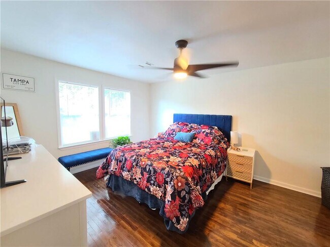 Building Photo - 4345 Clare Ln