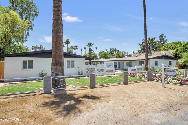 Building Photo - 35 W Medlock Dr