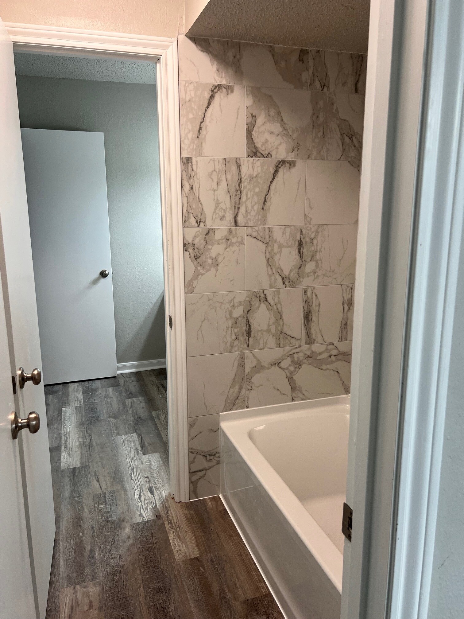 Building Photo - 1411 Lackey Ct