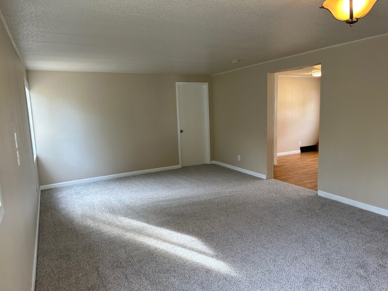 Building Photo - 4020 Kern St
