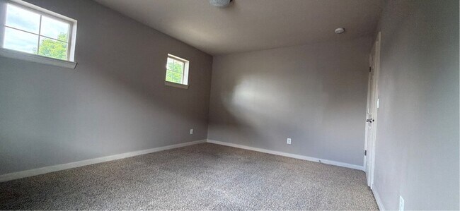 Building Photo - 2175 Mayfly St