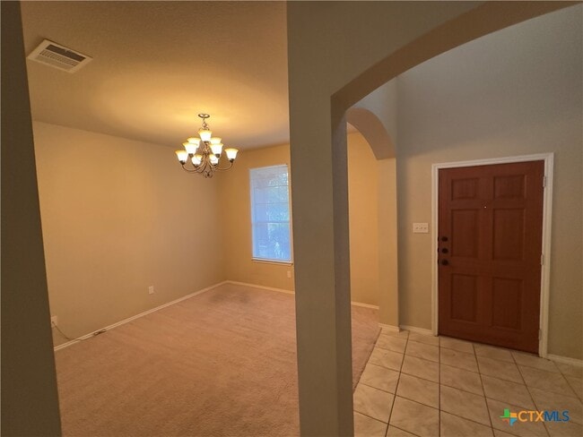 Building Photo - 6808 Rosita Oak Dr