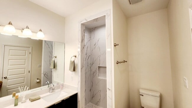 Building Photo - 5702 Moses Lp