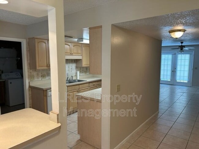 Building Photo - 4603 Lighthouse Cir