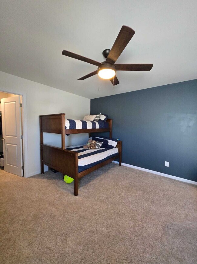 Building Photo - Charming Home in Sweet Briar Community
