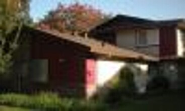 Building Photo - Great North Davis location.