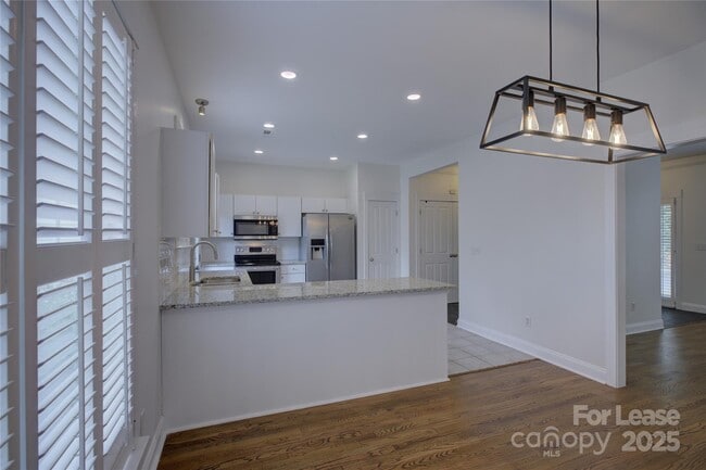 Building Photo - 11330 Deer Ridge Ln