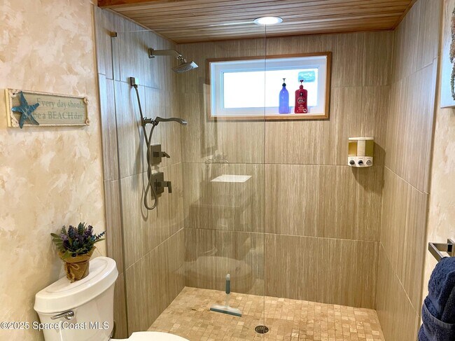 Building Photo - 3585 S Atlantic Ave