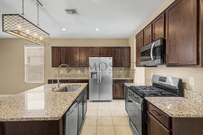 Building Photo - 598 W Belmont Red Trail