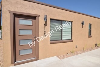 Building Photo - Contemporary 1 Bed 1 Bath with Beautiful Finishes, Private Yard & Off-Street Parking