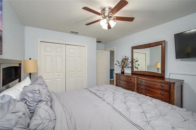 Building Photo - 501 Interlock St