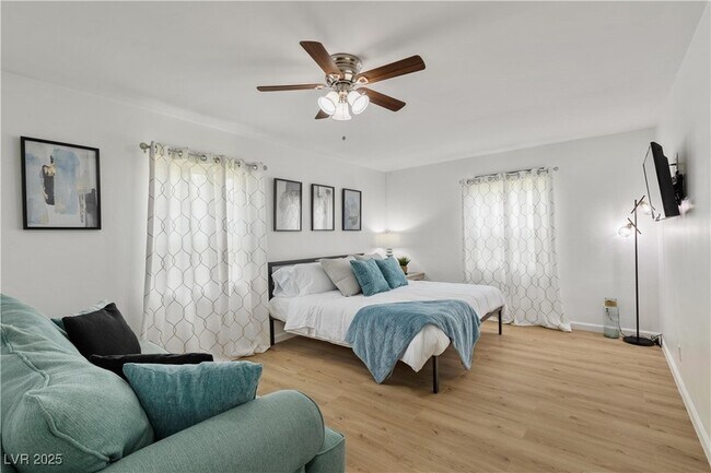 Building Photo - 1013 Francis Ave