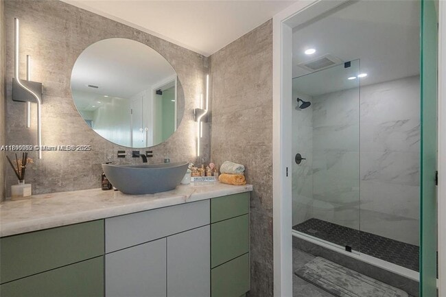 Building Photo - 3900 Galt Ocean Dr