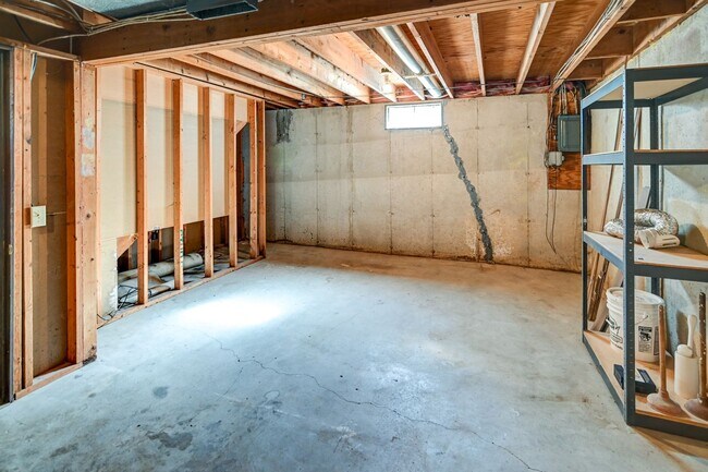 Building Photo - Katzfey-6715-6717 Century Ave