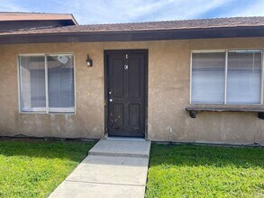 Building Photo - 576 Montecito Ave