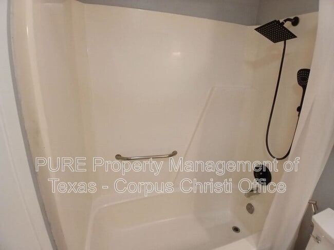 Building Photo - 4033 Sandy Hollow Creek Dr