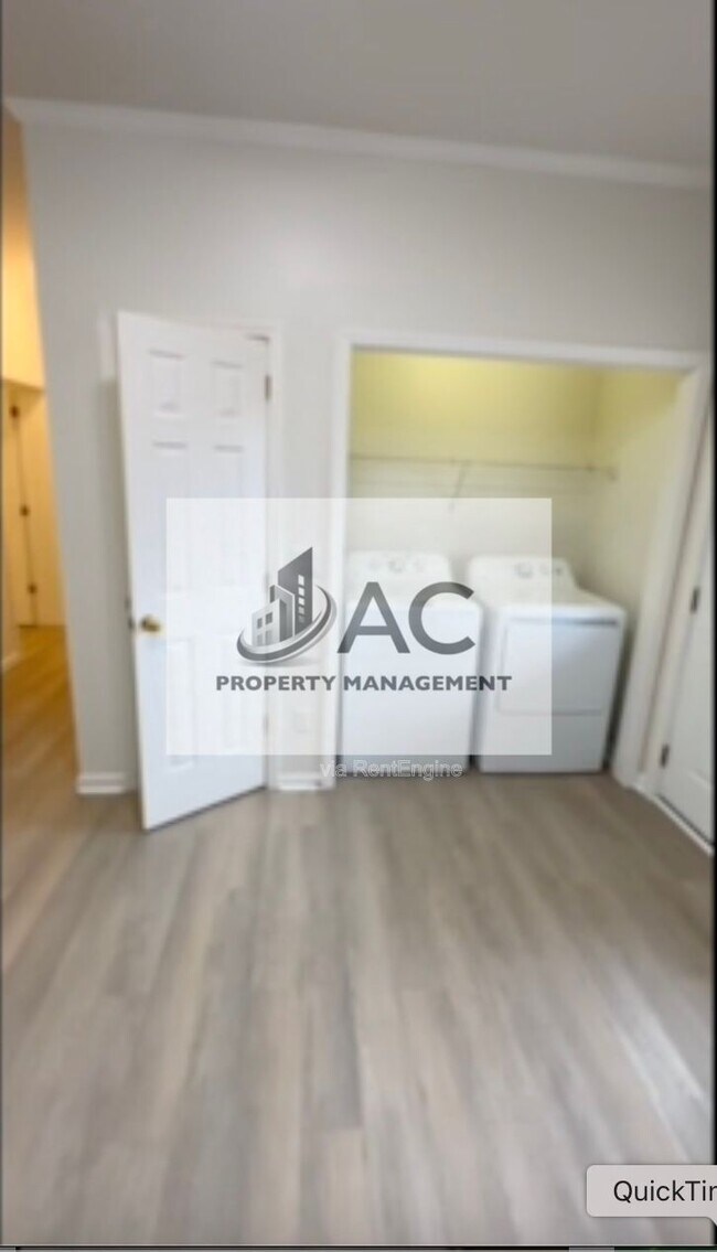 Building Photo - 50 Smith Lake Rd