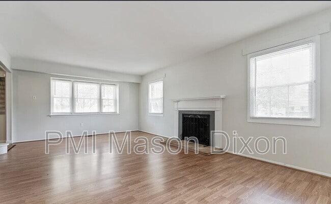 Building Photo - 12718 Haskell Ln