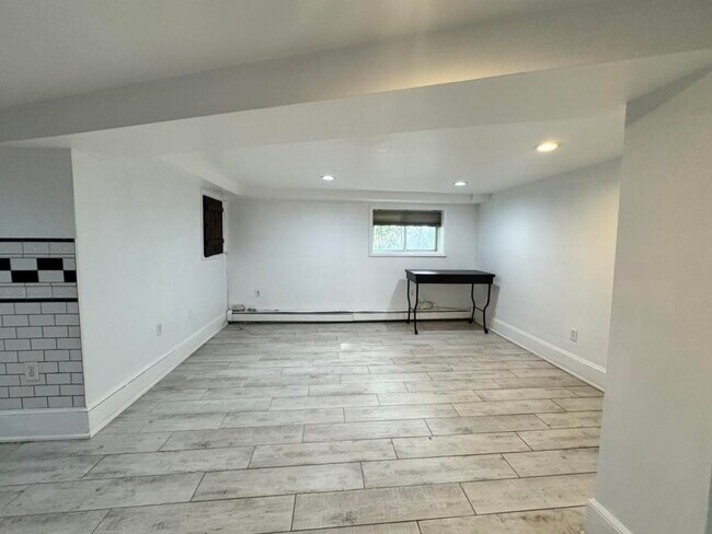 Building Photo - 80 Sherman Pl