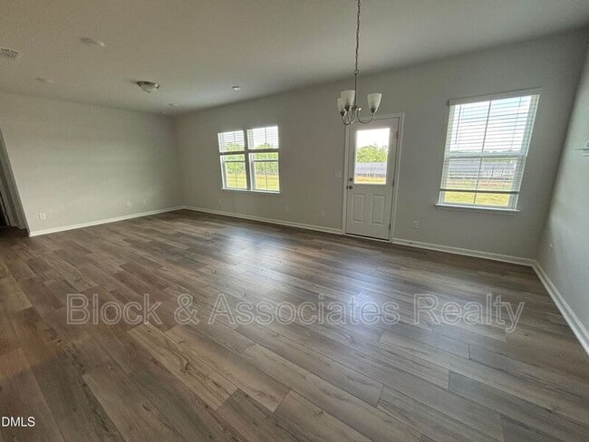 Building Photo - 3230 Pelican Ln