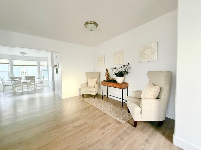 Building Photo - 1792 W Torlundy Dr