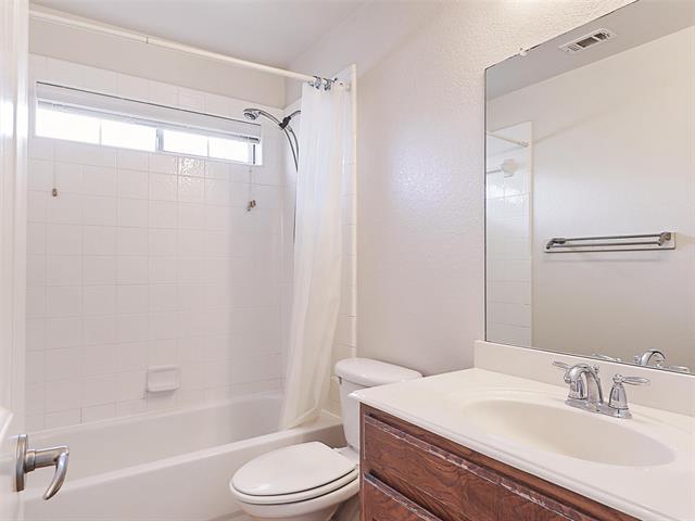 Building Photo - 3929 Carmel Mountain Dr