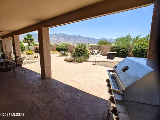 Building Photo - 63945 E Orangewood Ln