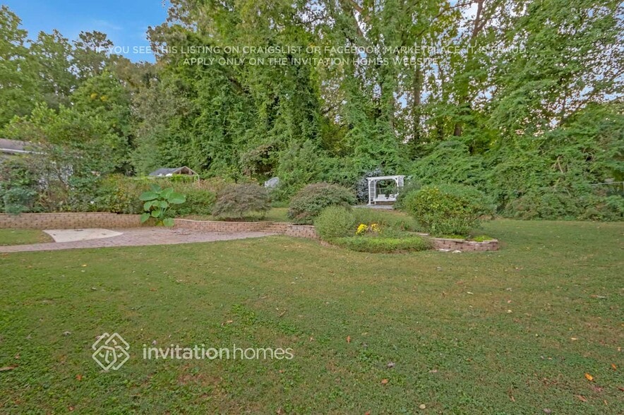 Building Photo - 1455 Colony E Cir