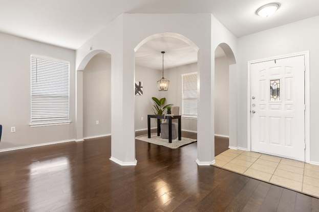 Building Photo - 9028 Sun Shower Bend