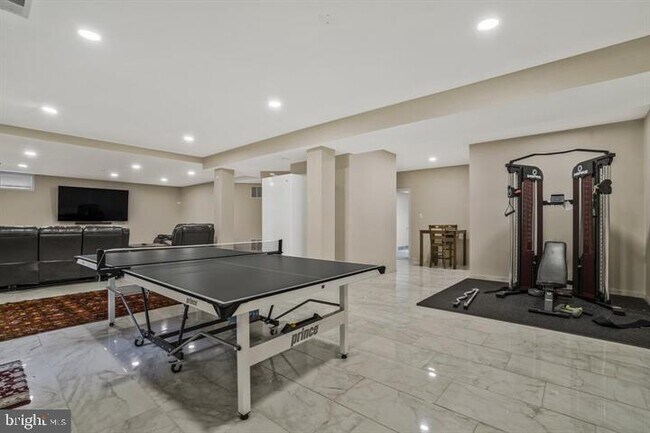 Building Photo - 2393 Watters Glen Ct
