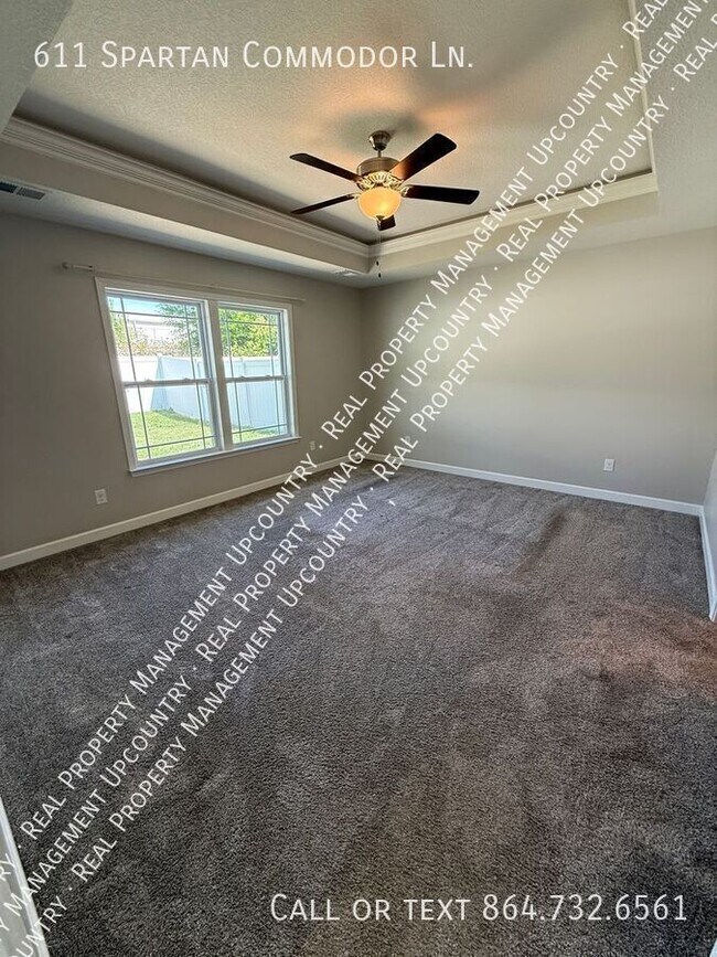 Building Photo - 611 Spartan Commodor Ln