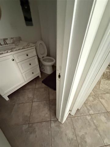 Building Photo - 7431 Holly Hill Dr