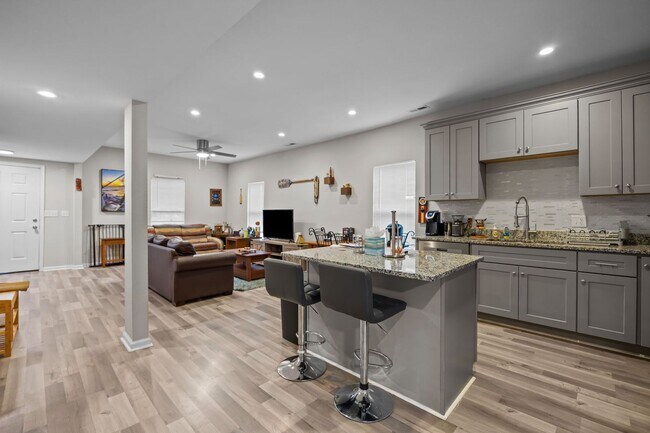 Building Photo - For Rent in Norfolk – Spacious 4 Bedroom Home!