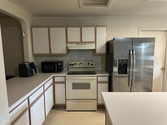 Building Photo - 405 Greener Dr