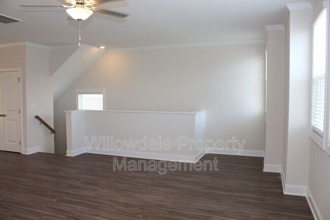 Building Photo - 5210 Stream Stone Way