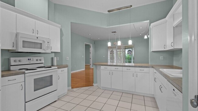 Building Photo - 11910 Seabreeze Cove Ln