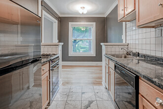 Interior Photo - Golfview Apartments